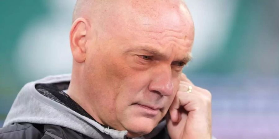Düsseldorf-Trainer Uwe Rösler setzt vor dem Duell mit Borussia Mönchengladbach auf die motivierende Wirkung eines Derbys. Foto: Peter Steffen/dpa