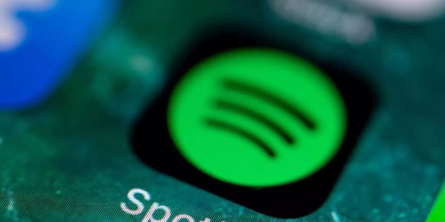 Auf Spotify lassen sich jetzt auch Playlists für Haustiere erstellen. Foto: Fabian Sommer/dpa