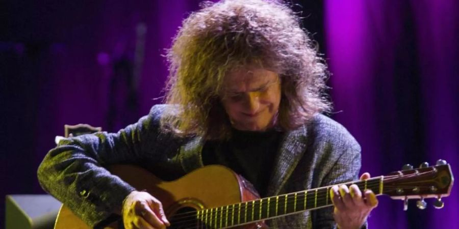 Pat Metheny hat sich mit «From This Place» einen Traum erfüllt. Foto: Adrian Ruiz Del Hierro/EFE/dpa