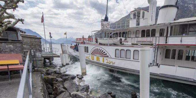 Die Schifffahrt auf dem Vierwaldstättersee wurde eingestellt. schifffahrtsgesellschaft des vierwaldstättersees
