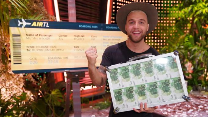 Filip Pavlovic gewinnt in der «Dschungelshow» das «Goldene Ticket» für das «Dschungelcamp» 2022 und eine Siegprämie in Höhe von 50'000 Euro! Dschungelshow