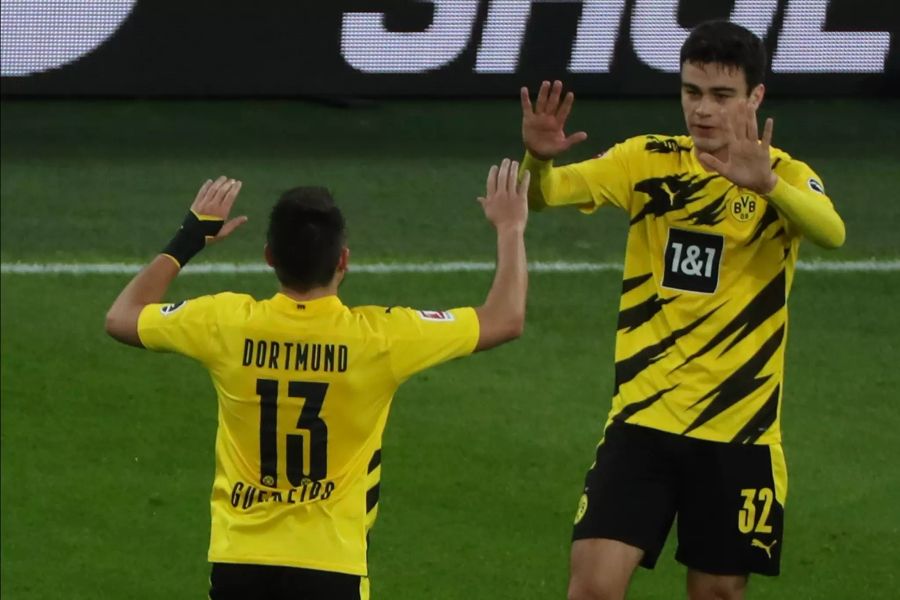 Youngster Giovanni Reyna (r.) erzielt den 1:1-Ausgleich für Dortmund.