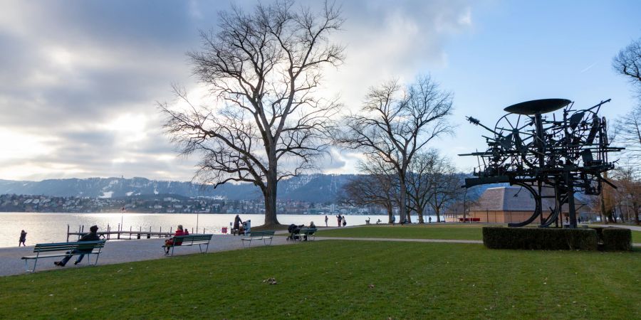 Das Zürichhorn in der Stadt Zürich.