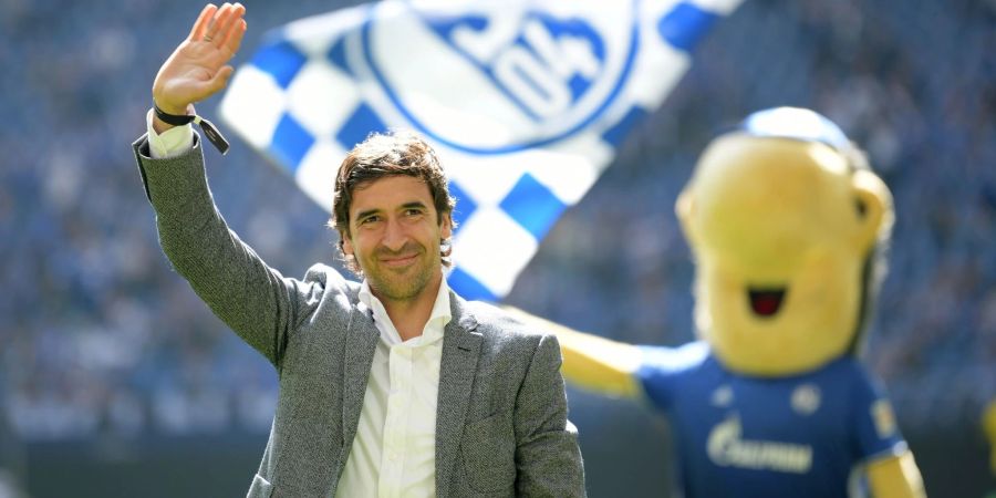 Der ehemalige Schalke-Profi Raúl trainiert derzeit die zweite Mannschaft von Real Madrid.