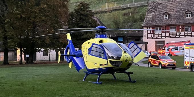 Neuhausen am Rheinfall: Arbeitsunfall bei Sanierungsarbeiten im Rheinkraftwerk. Neuhausen am Rheinfall