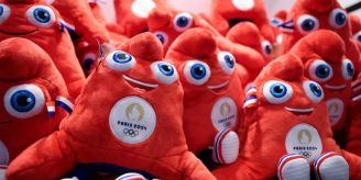 Paris - Olympia-Maskottchen aus China lösen in Frankreich Debatte aus Paris - Olympia-Maskottchen aus China lösen in Frankreich Debatte aus