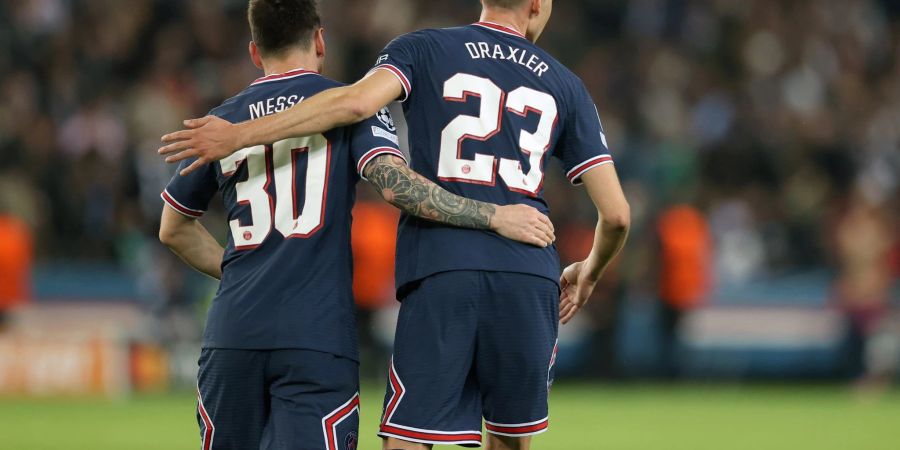 Werden Paris Saint-Germain im Spiel gegen Angers fehlen: Lionel Messi (l) und Julian Draxler.