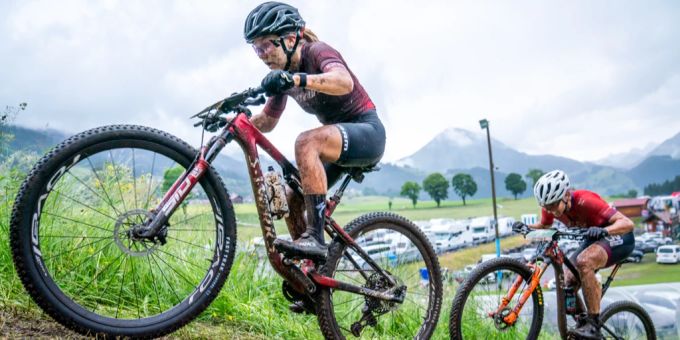 Nina Frei verpasst beim Cross Country nur knapp das Podest. cross country