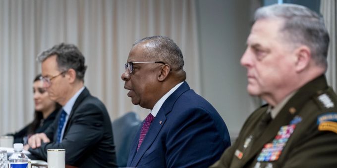 US-Generlastabschef Mark Milley hat mit dem russischen Generalstabschef gesprochen. US Jordan