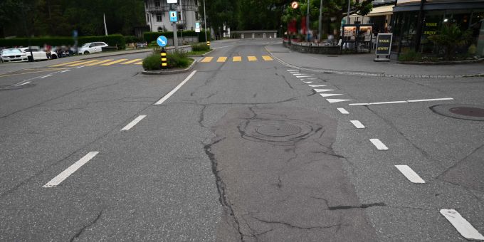Weesen SG: Fussgänger wird bei Verkehrsunfall weggeschleudert. Kantonspolizei St. Gallen