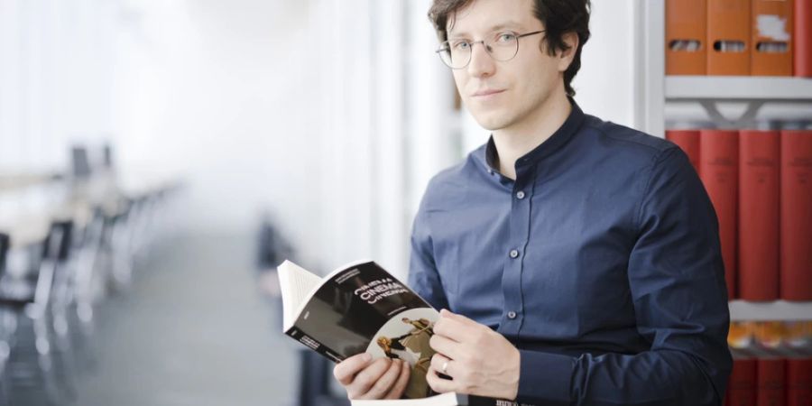 «Wir sind Exotinnen und Exoten und denken die Filmkritik über die etablierten Medienformate hinaus», sagt Benjamin Eugster, Mitglied des Redaktionskollektivs von Cinema. Die Schweizer Filmzeitschrift gibt es seit fast 70 Jahren.