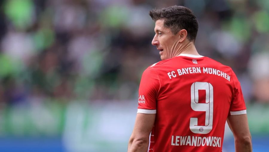 Sieht sich nächste Saison in einem anderen Trikot: Robert Lewandowski.