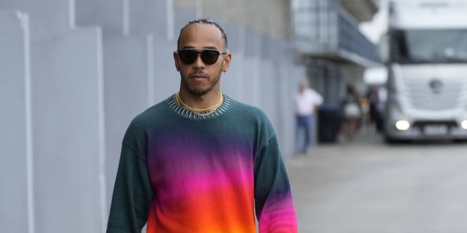 Lewis Hamilton hätte in einem TopGun-Film mitspielen sollen. Formel 1 Lewis Hamilton
