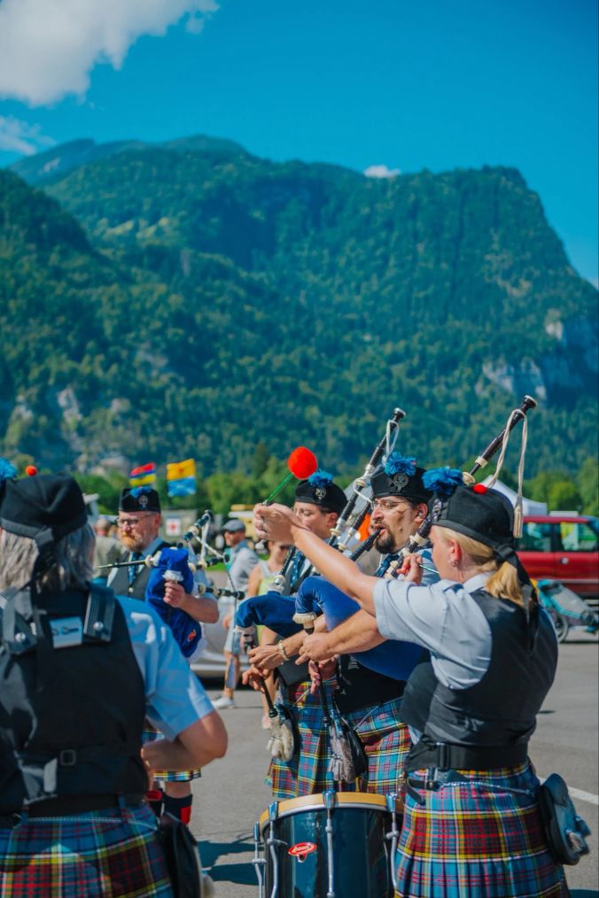 Die Glaronia Pipes and Drums sorgen für gute Stimmung