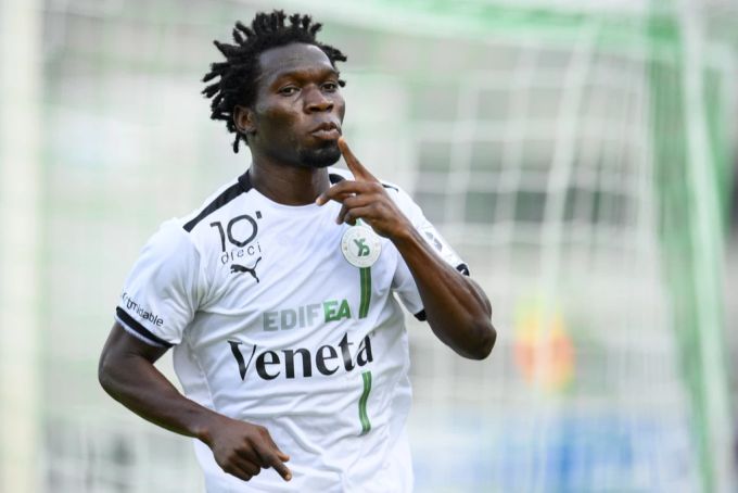 Ex-Servette-Stürmer Koro Koné ist nicht zu stoppen: Der Stürmer steht nach dem dritten Spiel schon bei vier Saisontoren. (Archivbild) Koro Koné