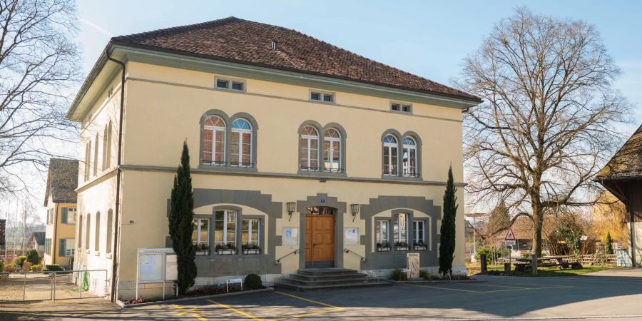 Das Gemeindehaus in Benken (ZH) im Bezirk Andelfingen.