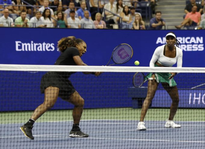 Serena Williams mit ihrer Schwester Venus beim Einsatz im Doppel. williams