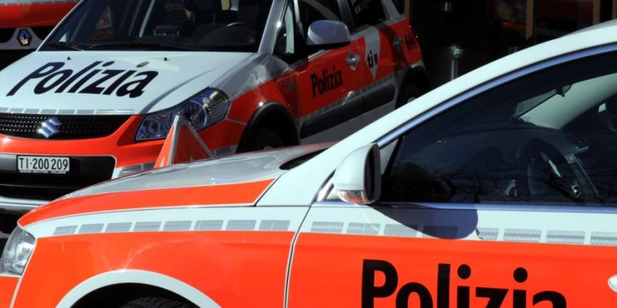 In einer koordinierten Polizeiaktion ist am Sonntag ein 49-jähriger Mordverdächtiger im Luganese festgenommen worden.