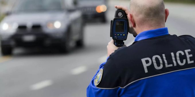 Emmen - Raser fährt mit 145km/h durch 80er-Zone