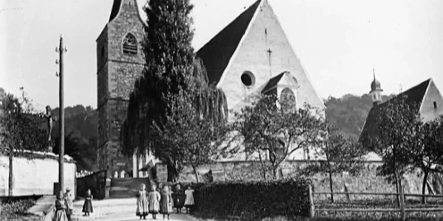 Die Kirche St. Michael im Jahre 1895.