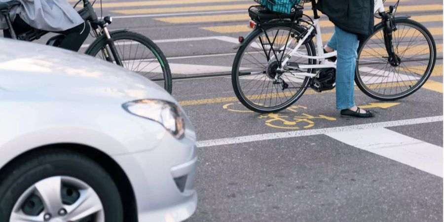 Mit Tempo 30 soll in Zürich nachts weniger Strassenlärm entstehen.