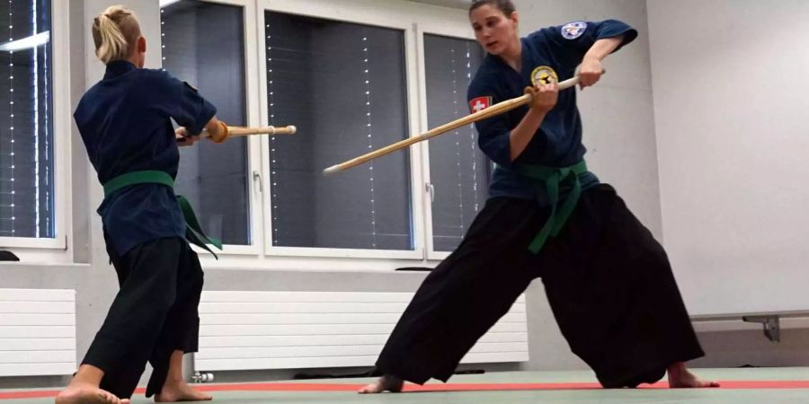 Choreographierter Kampf ist der Beginn zum Freikampf der Samurais.