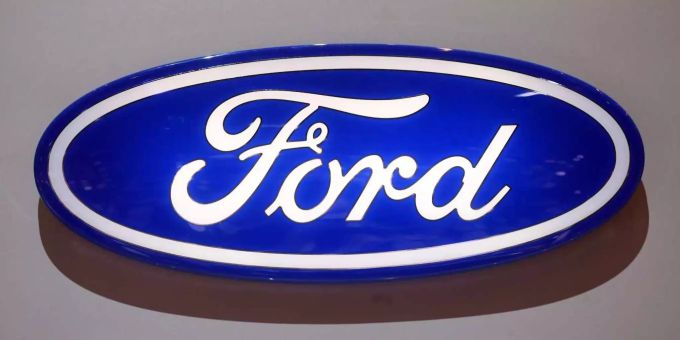 Ford muss allein in Deutschland fast 190'000 Autos zurückrufen. Wie viele es europaweit sind, ist noch nicht bekannt. Ford muss allein in Deutschland fast 190'000 Autos zurückrufen. Wie viele es europaweit sind, ist noch nicht bekannt.