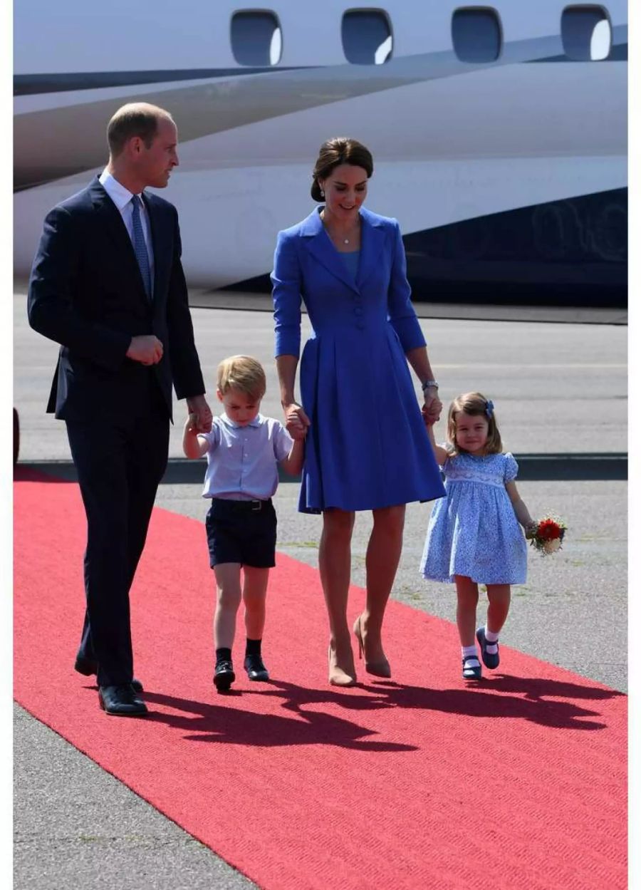 So glamourös kennt man die Royals: Prinz George und Prinzessin Charlotte mit ihren Eltern Prinz William und Kate.