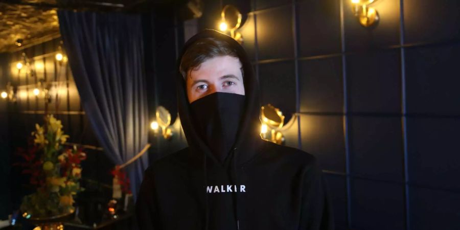 Der britisch-norwegische DJ Alan Walker wurde Ende 2015 durch seine Single «Faded» bekannt.