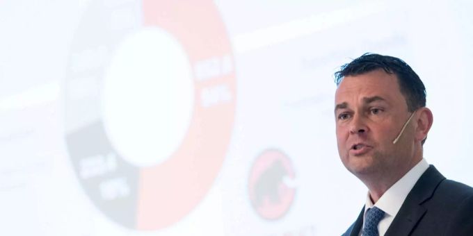 CEO Michael Willome kann zufrieden sein: 2017hat sein Konzern seinen Gewinn um 22,5 Prozent gesteigert. CEO Michael Willome kann zufrieden sein: 2017hat sein Konzern seinen Gewinn um 22,5 Prozent gesteigert.