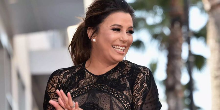 Desperate Housewife Eva Longoria soll Schwangerschaftsfrust plagen. Sie hat angeblich 15 Kilo zugenommen.