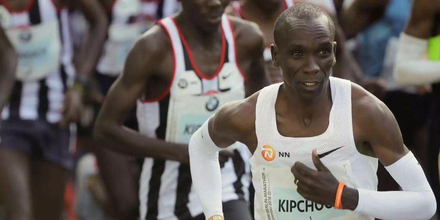 Eliud Kipchoge unterwegs zu seinem Weltrekord.