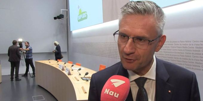 Uno-Migrationspakt - Deshalb folgt die SVP nun Trump und Orban