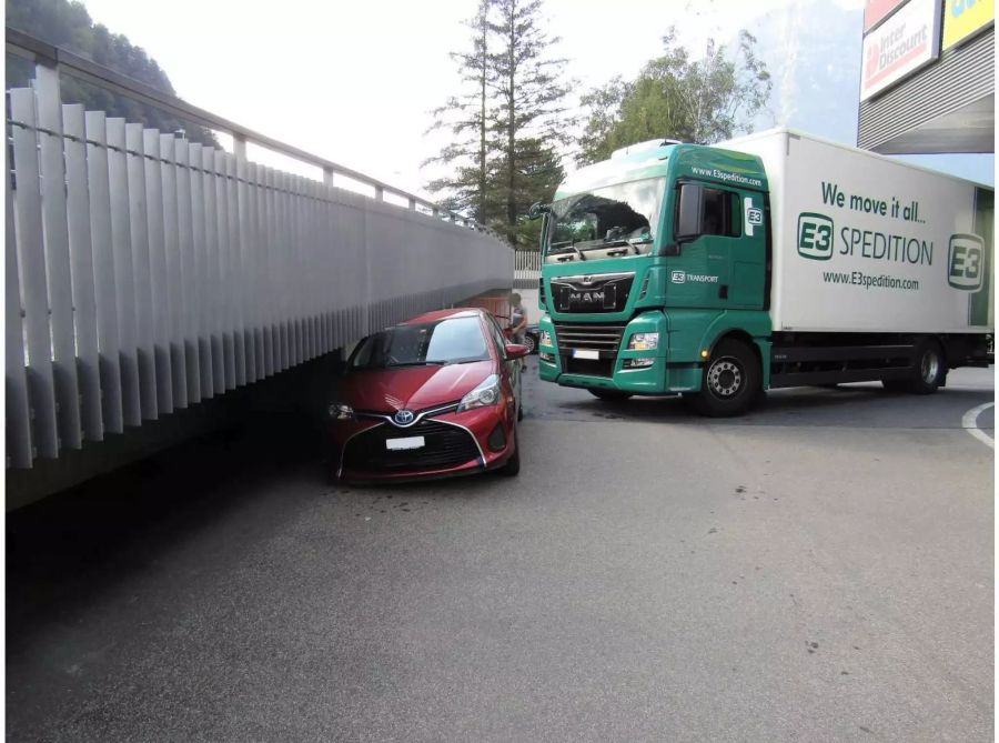 Beim Unfall wurde niemand verletzt - Kapo Glarus