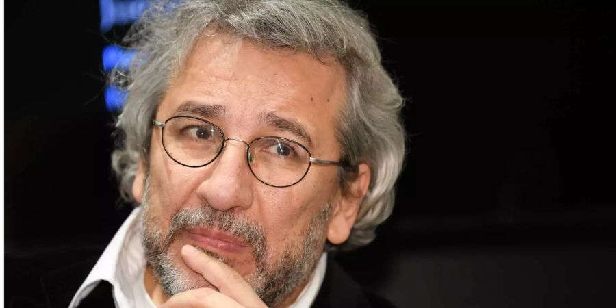 Der türkische Journalist Can Dündar, Ex-Chefredakteur der regierungskritischen Zeitung «Cumhuriyet», besucht eine Veranstaltung auf einer Buchmesse.