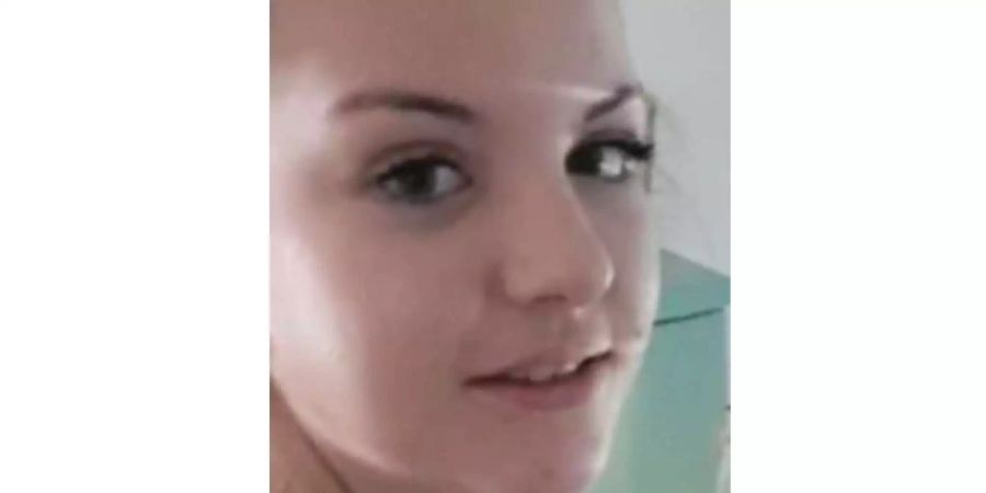 Die 13-Jährige trug bei ihrem Weglaufen Leggins, Pullover und Turnschuhe.
