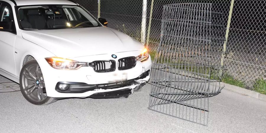 Durch den Vorfall entstand ein Sachschaden im Wert von mehreren tausend Franken - Kapo St. Gallen