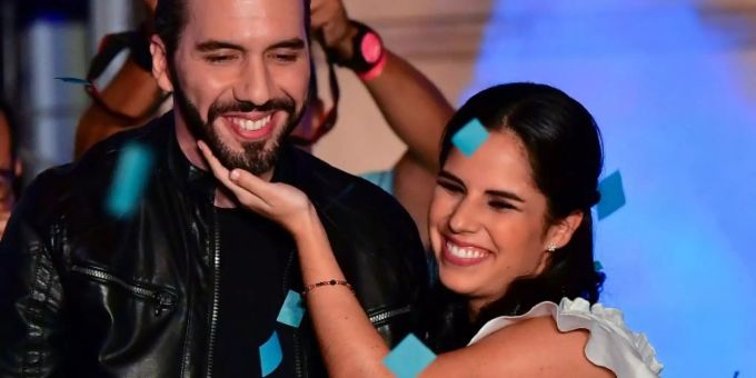Nayib Bukele mit seiner Frau Gabriela Rodríguez Nayib Bukele