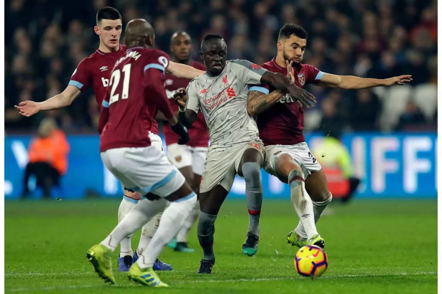 Fussball: Premier League, England, West Ham United - FC Liverpool