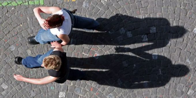 Studie besagt - Coming-out im Job fällt vielen noch immer schwer