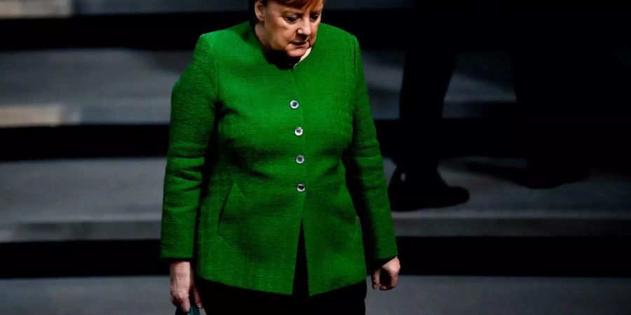 Angela Merkel im deutschen Bundestag.