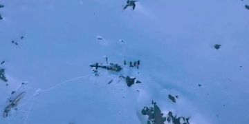 Zusammenstoss von Hubschrauber und Flugzeug in Italien