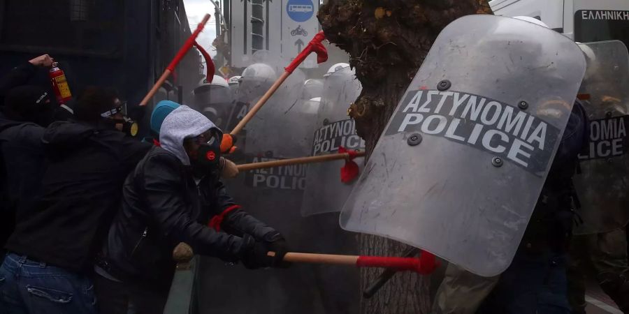 Lehrer protestieren in Athen.