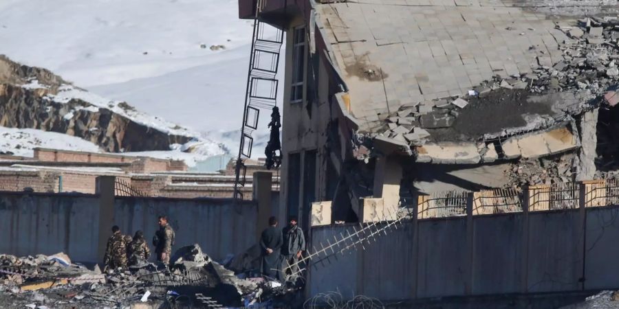 Trümmern nach der Attacke in Wardak, Afghanistan.