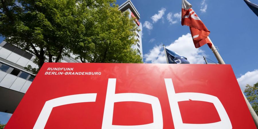 Im Fall der früheren RBB-Intendantin Patricia Schlesinger übernimmt die Berliner Generalstaatsanwaltschaft nun die Ermittlungen.