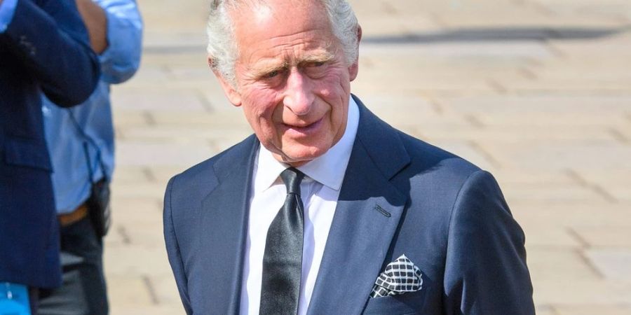 Aus Prinz Charles ist König Charles III. geworden.