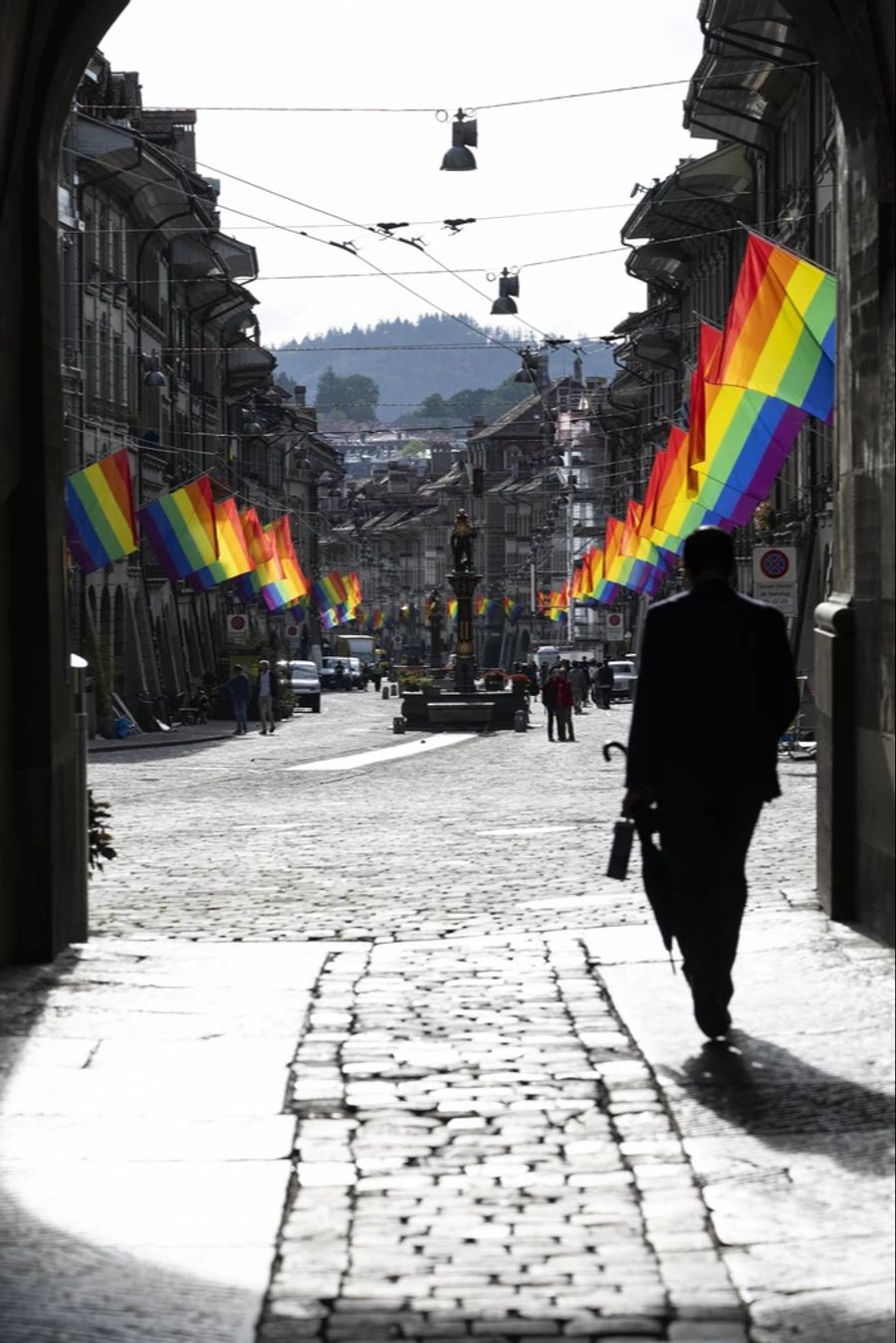 Aus Anlass der «EuroGames 2023» ist die Berner Altstadt in Regenbogenfarben gehüllt: Das Sportereignis fand vom 26. bis zum 29. Juli 2023 in Bern statt.