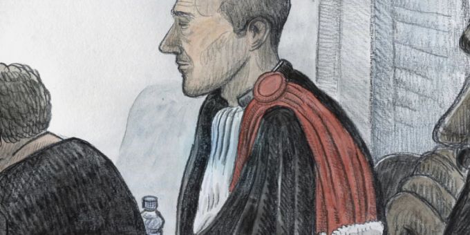 Der Staatsanwalt Laurent Maye ist der Ansicht, dass die Polizisten freizusprechen sind. Der Staatsanwalt Laurent Maye ist der Ansicht, dass die Polizisten freizusprechen sind.