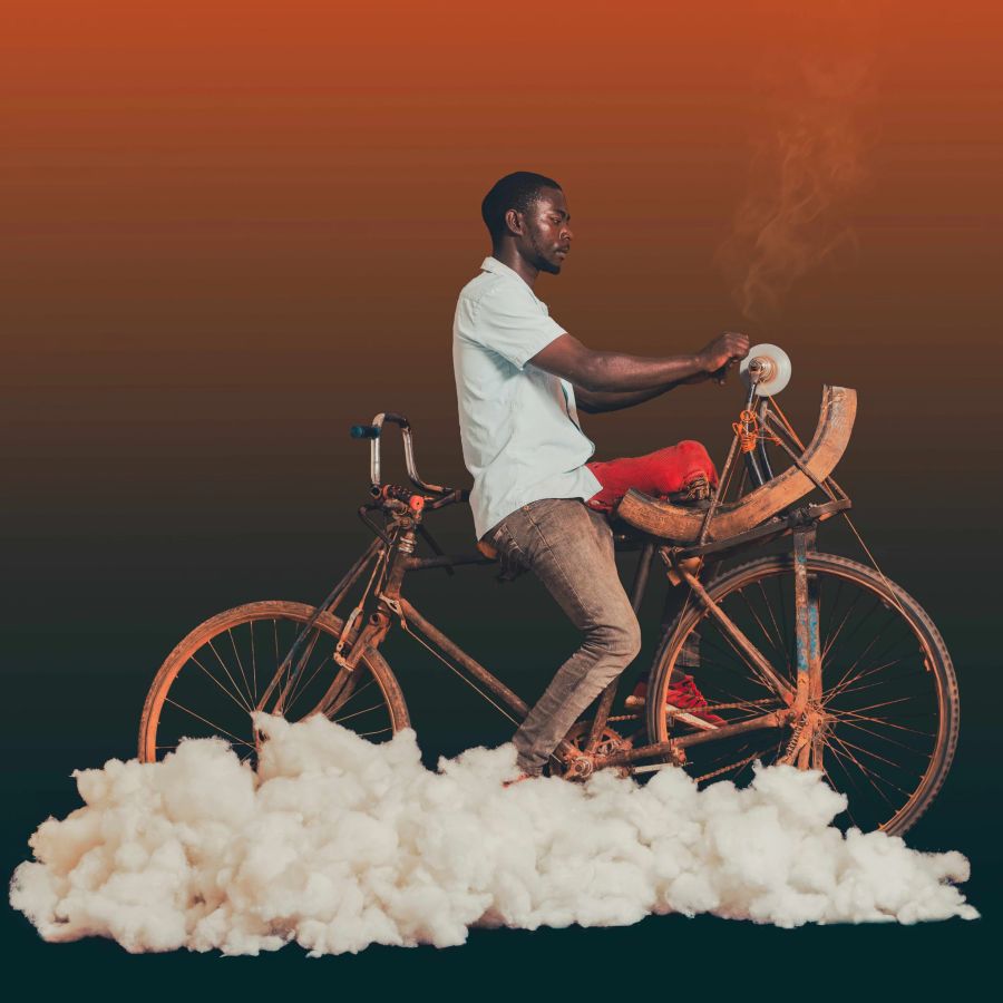 Die Fotografie «Tear Fu» vom Künstler Martin Kharumwa.