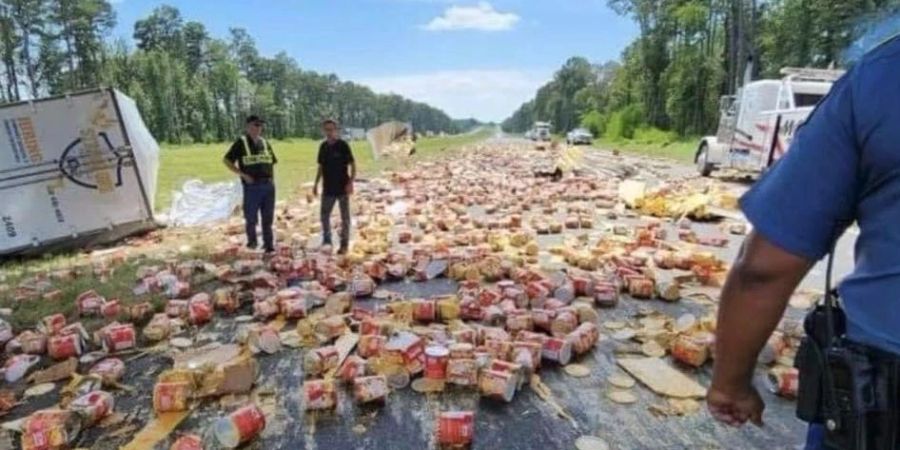 Nacho-Käse auf Autobahn